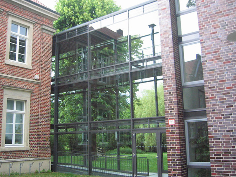 Preun Stahlbau Schlosserei Geländer Glasfassade